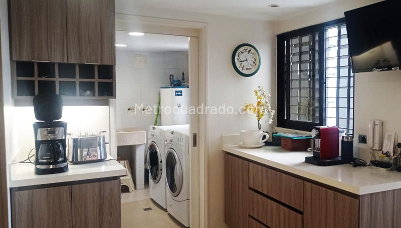 Apartamento Amoblado de 3 Alcobas con Zonas Sociales en El Poblado - 8