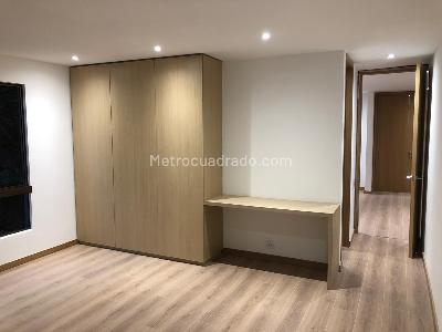 Apartamento de 3 alcobas en venta en El Poblado, Medellín, 330 m² · foto 8 de 15