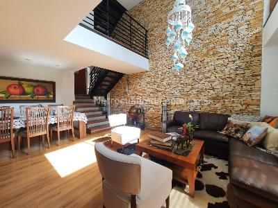 Casa de 3 alcobas en venta en El Poblado, Medellín, 269 m² · foto 2 de 16