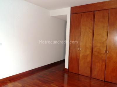 Apartamento de 3 alcobas en venta en El Poblado, Medellín, 246 m² · foto 11 de 16