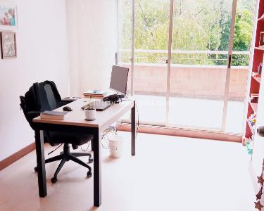 Apartamento de 3 alcobas en venta en El Poblado, Medellín, 151 m² · foto 5 de 14