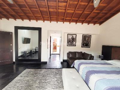 Apartamento de 5 alcobas en venta en El Poblado, Medellín, 235 m² · foto 14 de 20