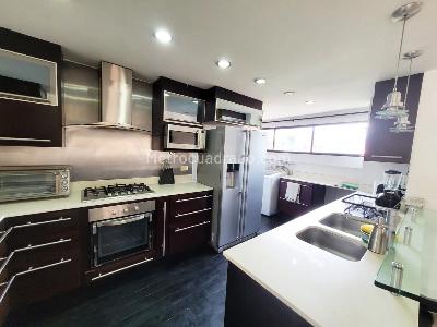 Apartamento de 5 alcobas en venta en El Poblado, Medellín, 235 m² · foto 8 de 20