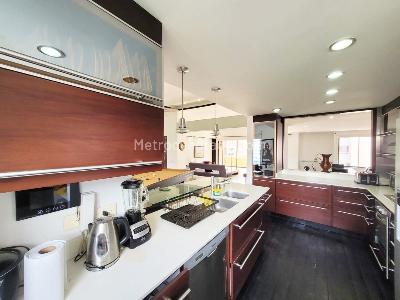 Apartamento de 5 alcobas en venta en El Poblado, Medellín, 235 m² · foto 9 de 20