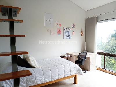 Apartamento de 3 alcobas en venta en El Poblado, Medellín, 194 m² · foto 13 de 19