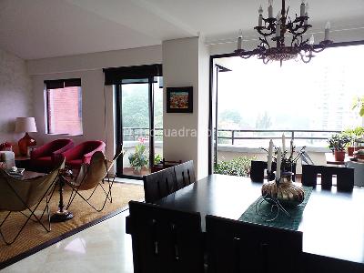 Apartamento de 3 alcobas en venta en El Poblado, Medellín, 194 m² · foto 4 de 19