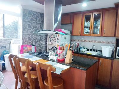 Apartamento de 3 alcobas en venta en El Poblado, Medellín, 100 m² · foto 5 de 16