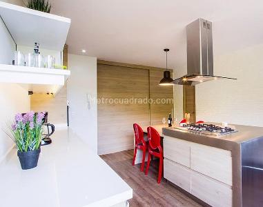 Apartamento de 4 alcobas en venta en El Tesoro, Medellín, 350 m² · foto 5 de 16