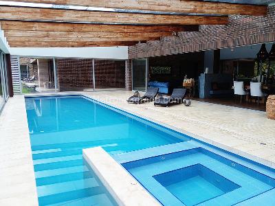 Casa de 4 alcobas en venta en Envigado, Envigado, 1100 m² · foto 18 de 20