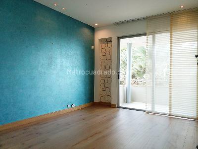 Casa de 4 alcobas en venta en El Poblado, Medellín, 800 m² · foto 13 de 19