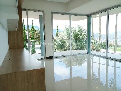 Casa de 4 alcobas en venta en El Poblado, Medellín, 800 m² · foto 7 de 19