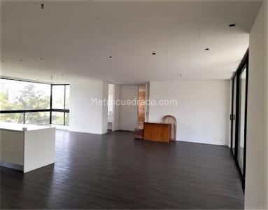 Apartamento de 4 alcobas en venta en Los Balsos, Medellín, 220 m² · foto 3 de 12