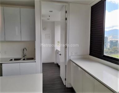Apartamento de 4 alcobas en venta en Los Balsos, Medellín, 220 m² · foto 5 de 12