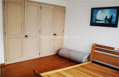 Apartamento de 3 alcobas en venta en La Florida, Medellín, 211 m² · foto 10 de 15
