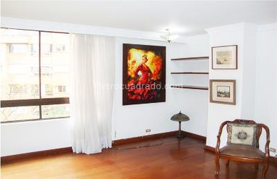 Apartamento de 3 alcobas en venta en La Florida, Medellín, 211 m² · foto 11 de 15