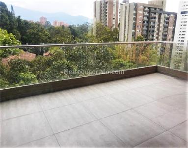 Apartamento de 3 alcobas en venta en El Castillo, Medellín, 220 m² · foto 12 de 12