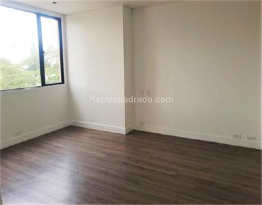 Apartamento de 3 alcobas en venta en El Castillo, Medellín, 220 m² · foto 8 de 12