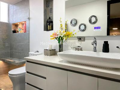 Apartamento de 3 alcobas en venta en El Tesoro, Medellín, 280 m² · foto 19 de 19