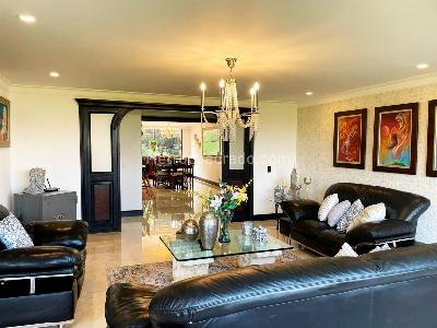 Apartamento de 3 alcobas en venta en El Tesoro, Medellín, 280 m² · foto 5 de 19