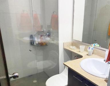 Apartamento de 3 alcobas en venta en El Poblado, Medellín, 178 m² · foto 13 de 14