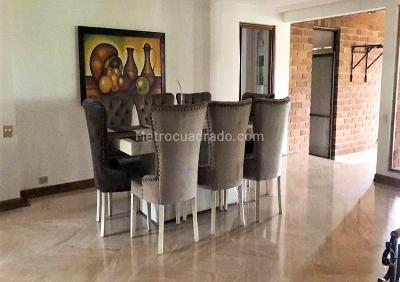 Apartamento de 4 alcobas en venta en Los Balsos, Medellín, 385 m² · foto 3 de 16