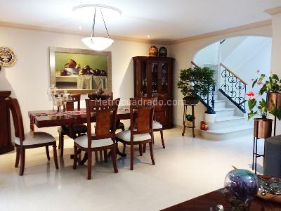 Casa de 3 alcobas en venta en Envigado, Envigado, 322 m² · foto 4 de 20