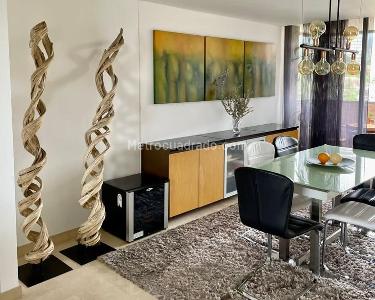Apartamento de 3 alcobas en venta en El Poblado, Medellín, 240 m² · foto 4 de 18