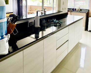 Apartamento de 3 alcobas en venta en El Poblado, Medellín, 240 m² · foto 8 de 18