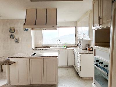 Apartamento de 4 alcobas en venta en El Poblado, Medellín, 451 m² · foto 4 de 18
