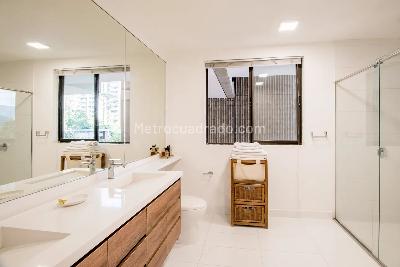 Apartamento de 4 alcobas en venta en El Poblado, Medellín, 385 m² · foto 18 de 20