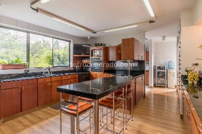 Apartamento de 4 alcobas en venta en El Poblado, Medellín, 385 m² · foto 8 de 20