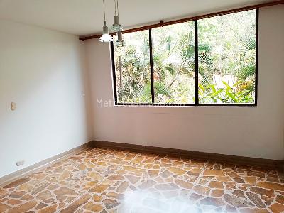 Apartamento de 3 alcobas en venta en Los Balsos, Medellín, 200 m² · foto 10 de 17