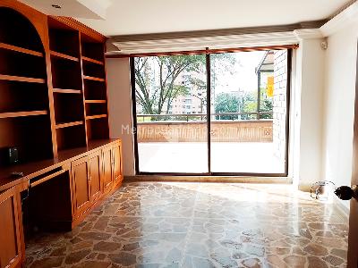 Apartamento de 3 alcobas en venta en Los Balsos, Medellín, 200 m² · foto 8 de 17