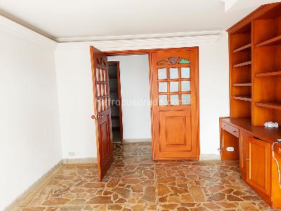 Apartamento de 3 alcobas en venta en Los Balsos, Medellín, 200 m² · foto 9 de 17
