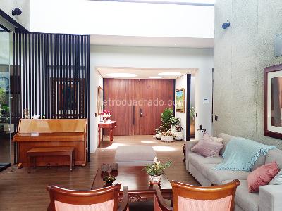 Casa de 3 alcobas en arriendo en Envigado, Envigado, 455 m² · foto 3 de 19