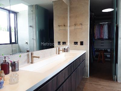 Casa de 3 alcobas en venta en Envigado, Envigado, 455 m² · foto 16 de 19