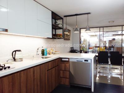 Casa de 4 alcobas en venta en Envigado, Envigado, 224 m² · foto 6 de 19