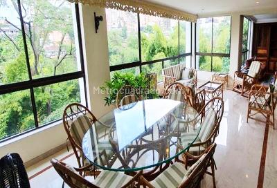 Apartamento de 4 alcobas en venta en El Poblado, Medellín, 278 m² · foto 2 de 15