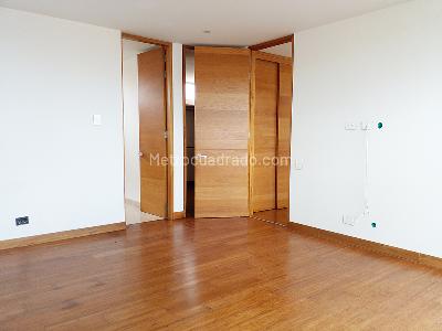 Casa de 3 alcobas en venta en Envigado, Envigado, 384 m² · foto 16 de 20