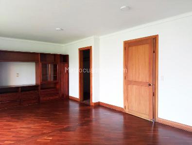Apartamento de 3 alcobas en venta en La Florida, Medellín, 196 m² · foto 10 de 13
