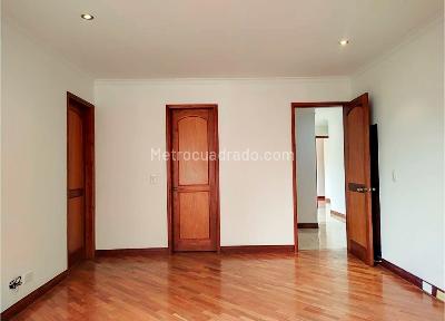 Apartamento de 3 alcobas en venta en La Florida, Medellín, 196 m² · foto 6 de 13