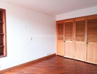 Apartamento de 3 alcobas en venta en La Florida, Medellín, 196 m² · foto 9 de 13