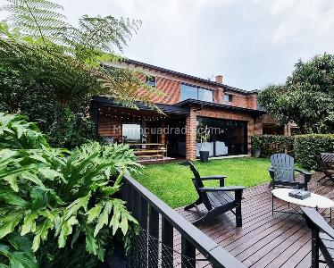 Casa de 3 alcobas en venta en El Poblado, Medellín, 249 m² · foto 12 de 13