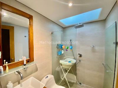 Casa de 3 alcobas en venta en El Poblado, Medellín, 270 m² · foto 12 de 15