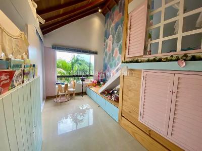 Casa de 3 alcobas en venta en El Poblado, Medellín, 270 m² · foto 7 de 15