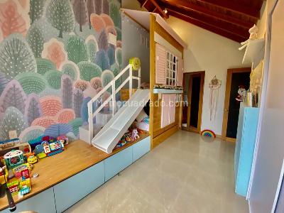 Casa de 3 alcobas en venta en El Poblado, Medellín, 270 m² · foto 8 de 15