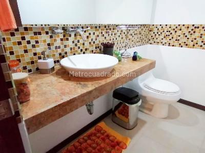 Casa de 3 alcobas en venta en Envigado, Envigado, 295 m² · foto 11 de 15