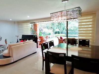 Casa de 3 alcobas en venta en Envigado, Envigado, 295 m² · foto 3 de 15