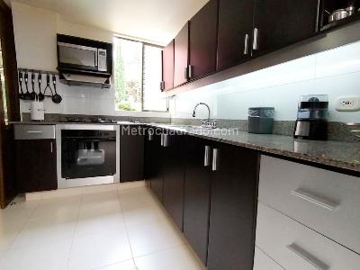 Casa de 3 alcobas en venta en Envigado, Envigado, 295 m² · foto 4 de 15