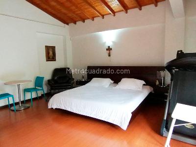 Casa de 3 alcobas en venta en Envigado, Envigado, 295 m² · foto 8 de 15